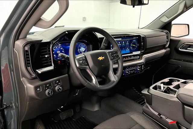 2026 Chevrolet Silverado 1500 4WD Crew Cab Short Bed LT with 2FL