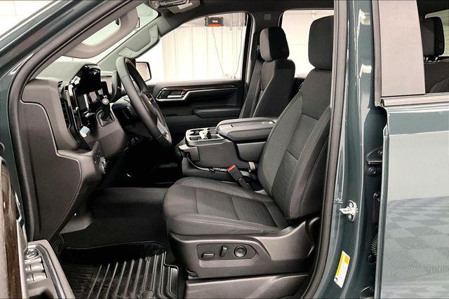 2026 Chevrolet Silverado 1500 4WD Crew Cab Short Bed LT with 2FL