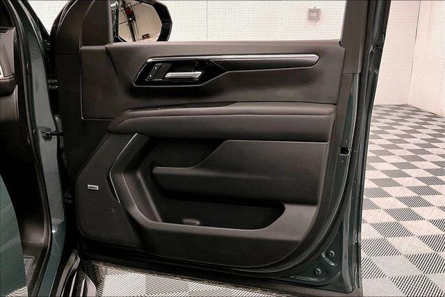 2025 Chevrolet Tahoe 4WD RST