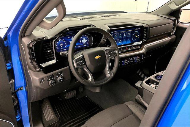 2025 Chevrolet Silverado 1500 4WD Crew Cab Short Bed LT with 2FL