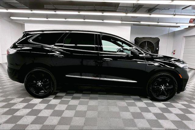 2023 Buick Enclave Essence AWD