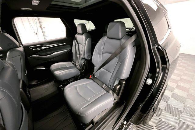 2023 Buick Enclave Essence AWD