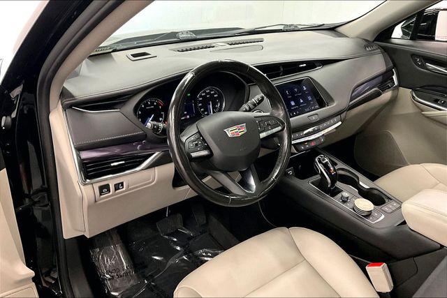2023 Cadillac XT4 AWD Luxury
