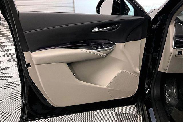 2023 Cadillac XT4 AWD Luxury