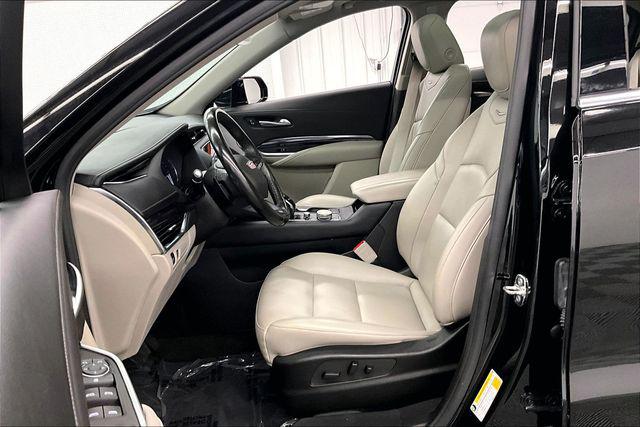 2023 Cadillac XT4 AWD Luxury