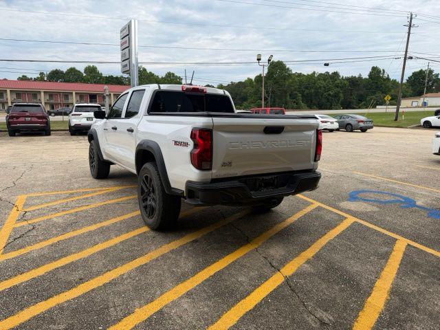 2023 Chevrolet Colorado 4WD Crew Cab Short Box Trail Boss