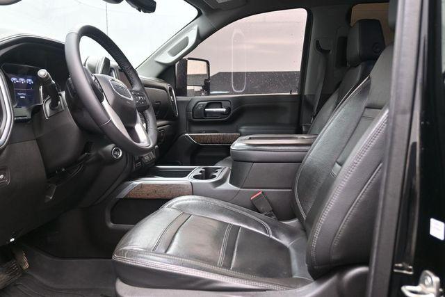 2022 GMC Sierra 2500HD 4WD Crew Cab Standard Bed Denali