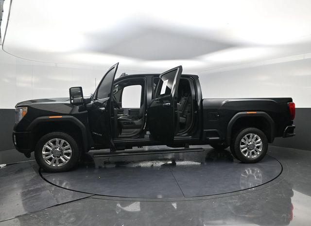 2022 GMC Sierra 2500HD 4WD Crew Cab Standard Bed Denali
