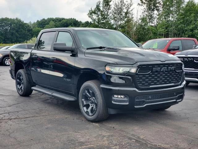 2026 RAM 1500 RAM 1500 EXPRESS CREW CAB 4X4 57 BOX