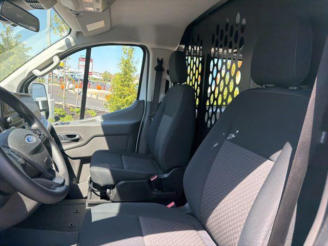 2025 Ford Transit Cargo Van Base