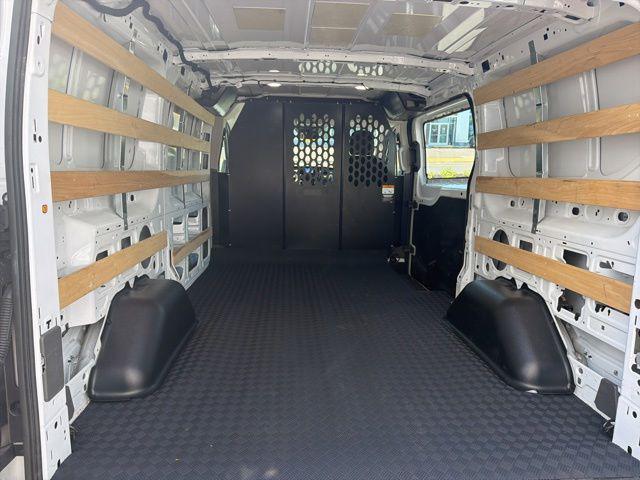 2025 Ford Transit Cargo Van Base