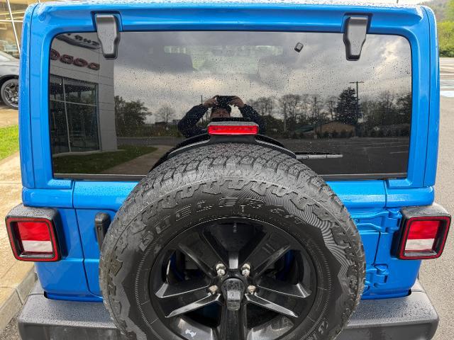 2023 Jeep Wrangler 4-Door Sahara Altitude 4x4