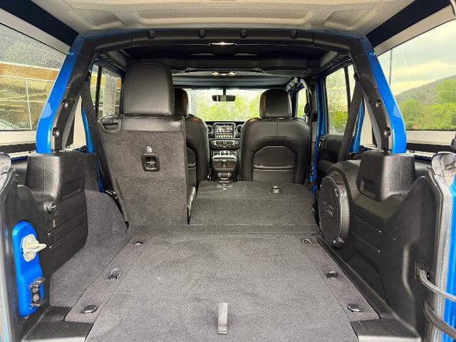 2023 Jeep Wrangler 4-Door Sahara Altitude 4x4