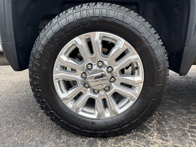 2023 GMC Sierra 2500HD 4WD Crew Cab Standard Bed Denali