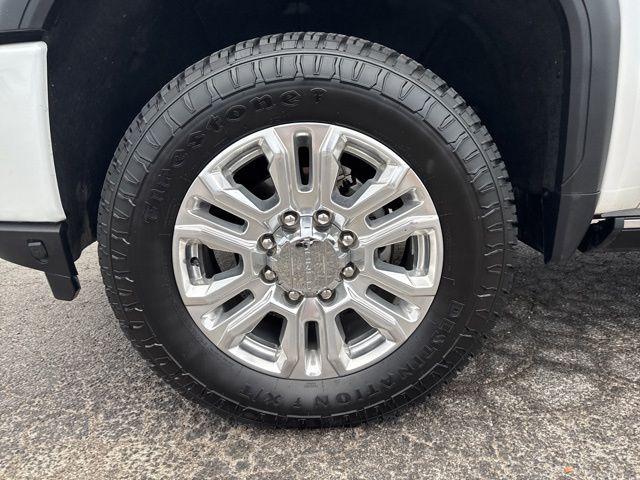 2023 GMC Sierra 2500HD 4WD Crew Cab Standard Bed Denali