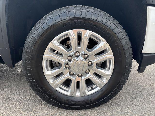 2023 GMC Sierra 2500HD 4WD Crew Cab Standard Bed Denali