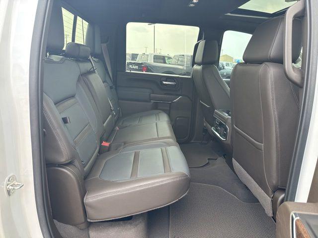 2023 GMC Sierra 2500HD 4WD Crew Cab Standard Bed Denali