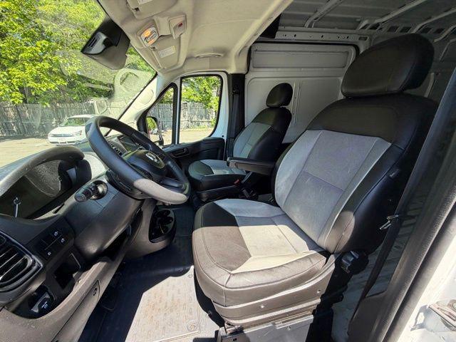2025 Ram ProMaster 2500 Cargo Van Tradesman High Roof 159" WB w/Pass Seat