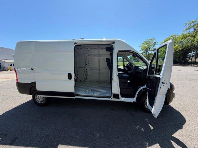 2025 Ram ProMaster 2500 Cargo Van Tradesman High Roof 159" WB w/Pass Seat
