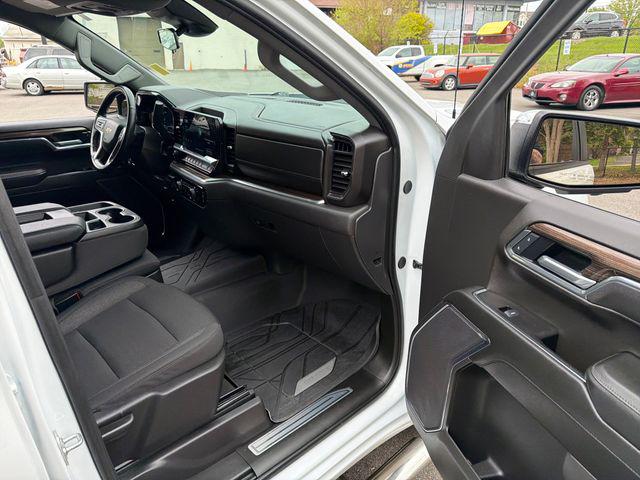 2025 Chevrolet Silverado 1500 4WD Crew Cab Standard Bed LT