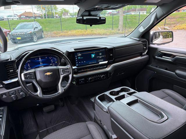 2025 Chevrolet Silverado 1500 4WD Crew Cab Standard Bed LT