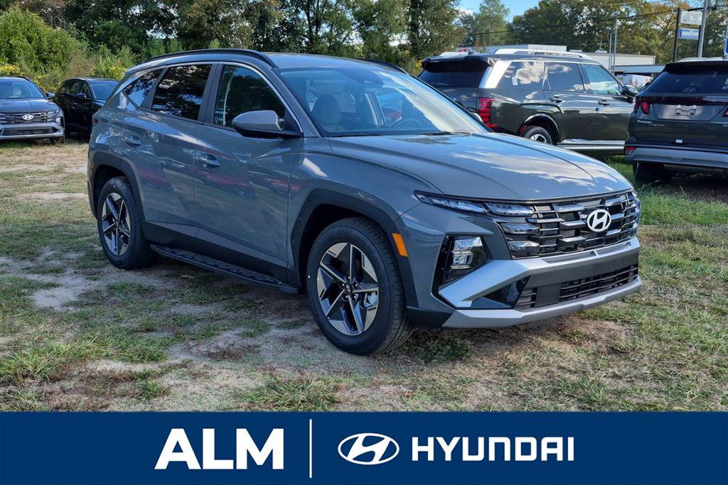 New 2026 Gray Hyundai SEL FWD image 4