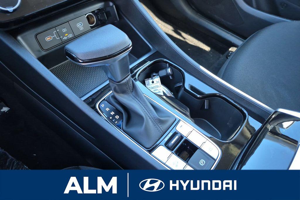 New 2026 Gray Hyundai SEL FWD image 27
