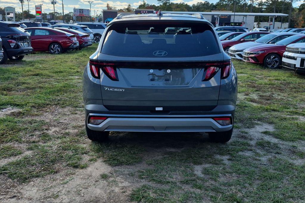 New 2026 Gray Hyundai SEL FWD image 6