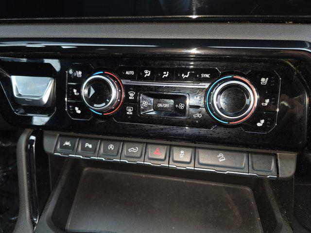 2025 GMC Sierra 1500 4WD Crew Cab Short Box AT4