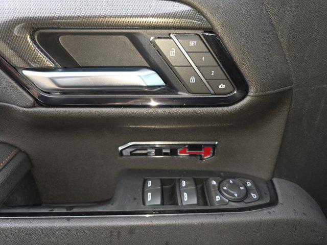 2025 GMC Sierra 1500 4WD Crew Cab Short Box AT4