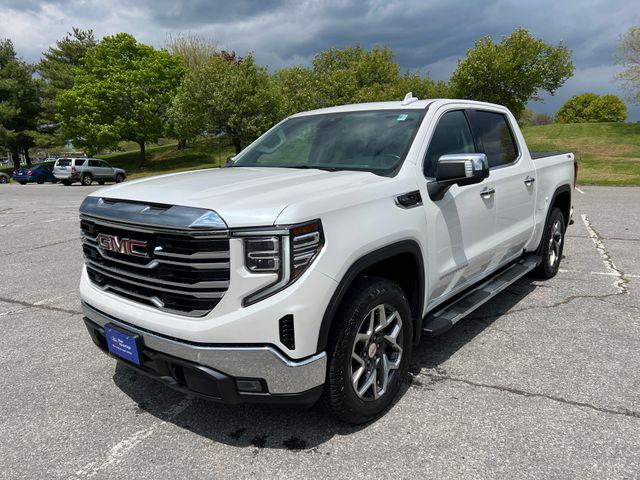2022 GMC Sierra 1500 4WD Crew Cab Short Box SLT