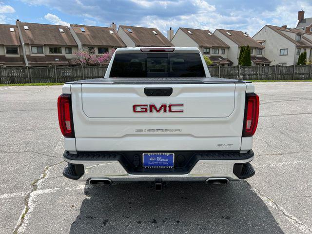 2022 GMC Sierra 1500 4WD Crew Cab Short Box SLT