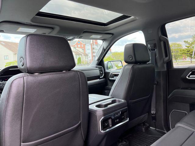 2022 GMC Sierra 1500 4WD Crew Cab Short Box SLT