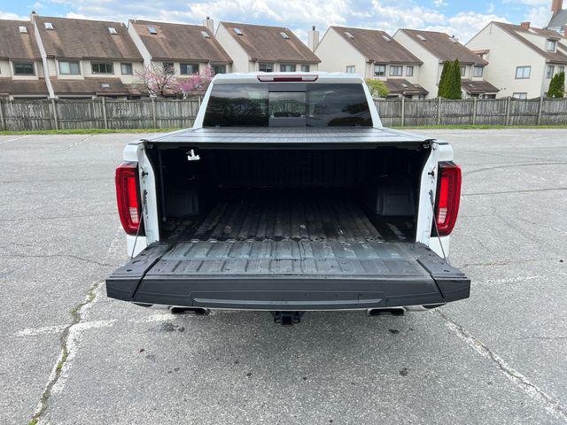 2022 GMC Sierra 1500 4WD Crew Cab Short Box SLT