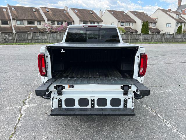 2022 GMC Sierra 1500 4WD Crew Cab Short Box SLT