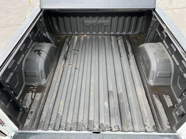 2022 GMC Sierra 1500 4WD Crew Cab Short Box SLT