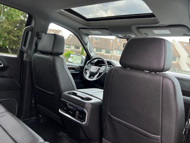 2022 GMC Sierra 1500 4WD Crew Cab Short Box SLT