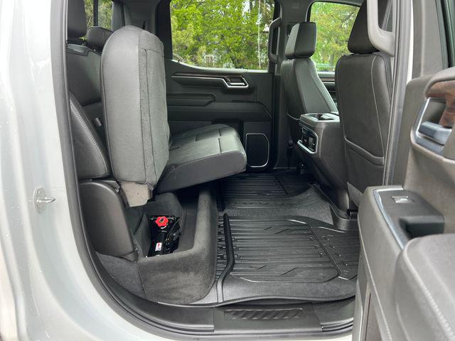 2022 GMC Sierra 1500 4WD Crew Cab Short Box SLT