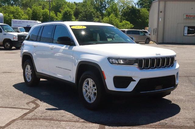 2024 Jeep Grand Cherokee Laredo 4x4