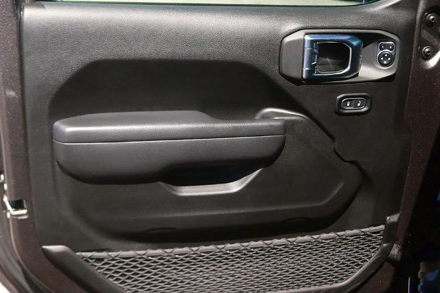 2025 Jeep Wrangler 4-Door Summit 4x4