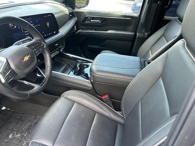 2025 Chevrolet Suburban 2WD Premier