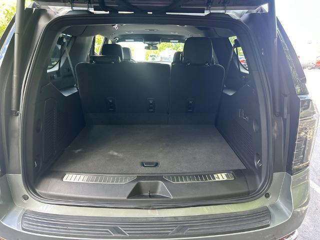 2025 Chevrolet Suburban 2WD Premier