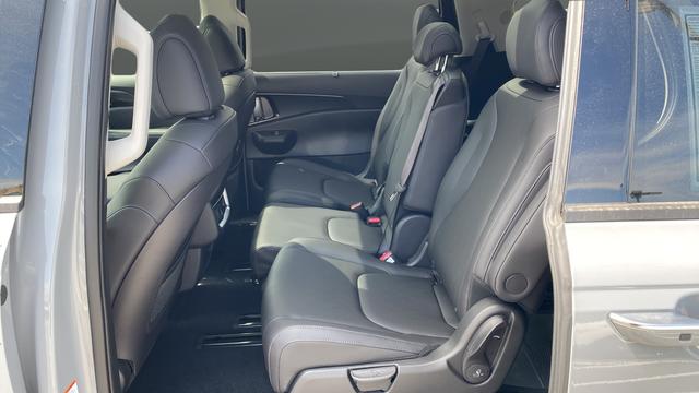 2026 Kia Carnival MPV SX