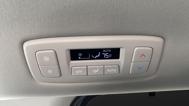 2026 Kia Carnival MPV SX