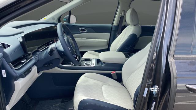 2026 Kia Carnival MPV SX