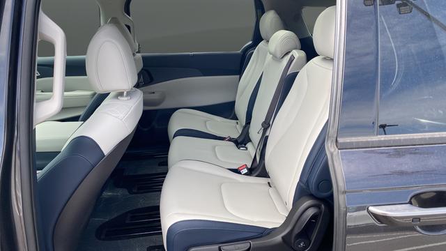 2026 Kia Carnival MPV SX