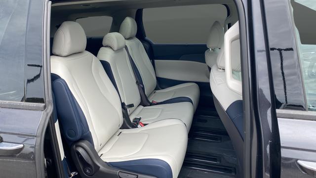 2026 Kia Carnival MPV SX