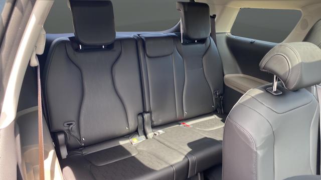 2026 Kia Carnival MPV SX