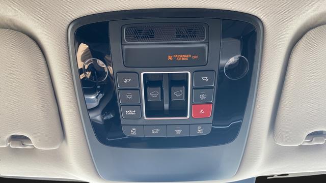 2026 Kia Carnival MPV SX
