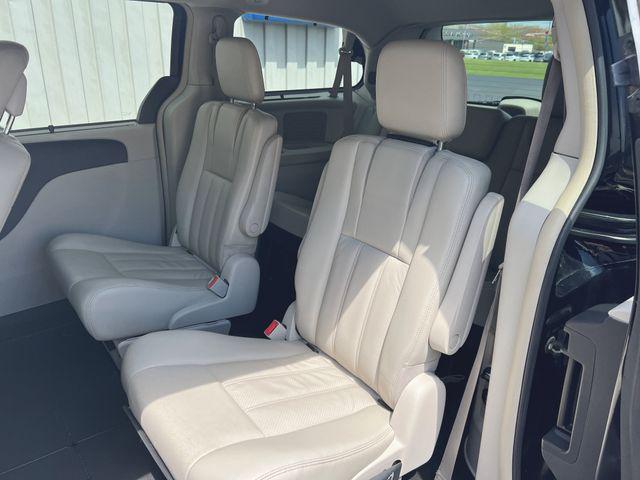 2011 Chrysler Town & Country Touring-L
